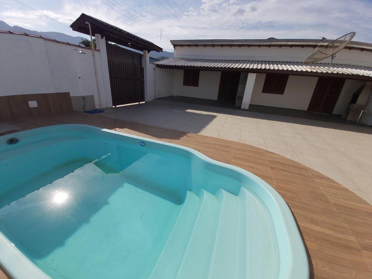 فيلا 0006.02 - Maranduba - Chale - 1 Dorm - 5 Pess - 3 Quadras Do Mar - Piscina Coletiva - Wifi أوباتوبا المظهر الخارجي الصورة